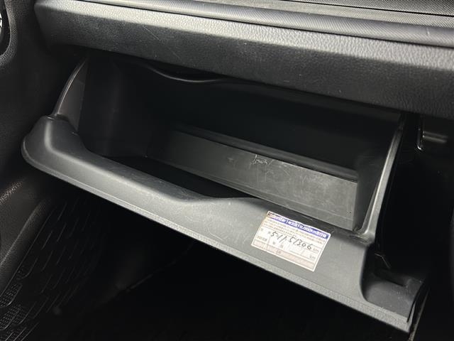 ヴォクシー ZS 煌III 禁煙車/衝突軽減/純正12型フリップダウンモニター/純正10型ナビ/ハーフレザーシート/バックカメラLEDヘッドライト/LEDフォグライト/ETC/純正フロアマット/純正16インチアルミホイール(31枚目)