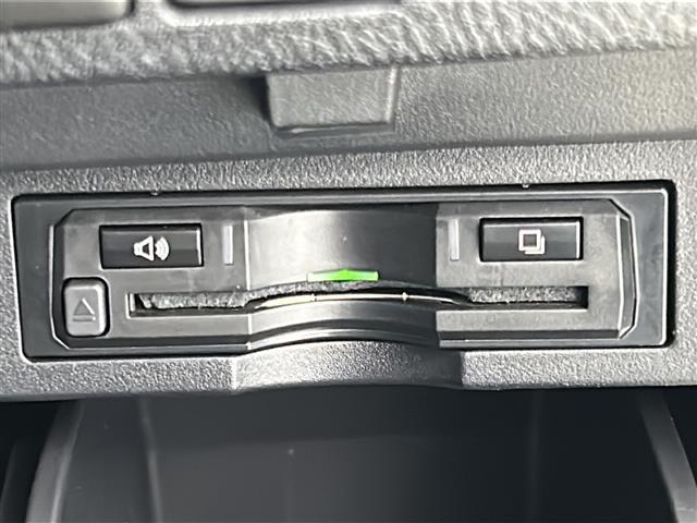 ヴェルファイア 2.5Z Gエディション 禁煙車/サンルーフ/衝突軽減/両側パワスラ/レザーシート/社外11型ナビ/バックカメラ/パワーバックドア/前席パワーシート/前席シートヒーター/前席エアーシート/D席シートメモリー/ステアヒーター(11枚目)