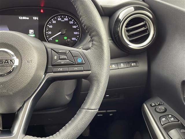 キックス X 純正9インチナビ/CD/DVD/Bluetooth/フルセグTV/プロパロット/全方位カメラ/DNシートヒーター/インテリジェントルームミラー/ビルトインETC/前後クリアランスソナー/ドラレコ(11枚目)