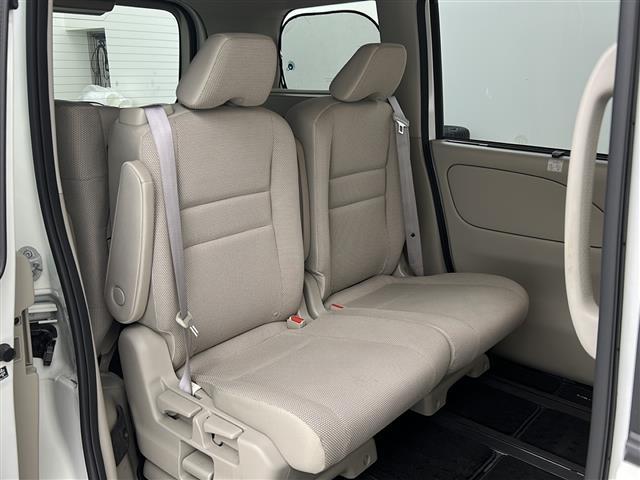 セレナ ｅ－パワー　ＸＶ　ワンオーナー／禁煙車／プロパイロット／衝突軽減／車線維持／パーキングアシスト／全周囲カメラ／デジタルインナーミラー／シートヒーター純正９型ナビ／両側電動ドア／ビルトインＥＴＣ／純正ドライブレコーダー（14枚目）