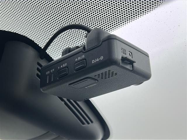 セレナ ｅ－パワー　ＸＶ　ワンオーナー／禁煙車／プロパイロット／衝突軽減／車線維持／パーキングアシスト／全周囲カメラ／デジタルインナーミラー／シートヒーター純正９型ナビ／両側電動ドア／ビルトインＥＴＣ／純正ドライブレコーダー（21枚目）