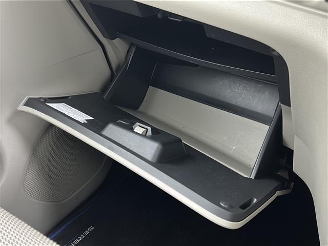 セレナ ｅ－パワー　ＸＶ　ワンオーナー／禁煙車／プロパイロット／衝突軽減／車線維持／パーキングアシスト／全周囲カメラ／デジタルインナーミラー／シートヒーター純正９型ナビ／両側電動ドア／ビルトインＥＴＣ／純正ドライブレコーダー（28枚目）