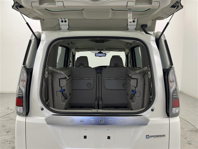 セレナ ｅ－パワー　ＸＶ　ワンオーナー／禁煙車／プロパイロット／衝突軽減／車線維持／パーキングアシスト／全周囲カメラ／デジタルインナーミラー／シートヒーター純正９型ナビ／両側電動ドア／ビルトインＥＴＣ／純正ドライブレコーダー（31枚目）