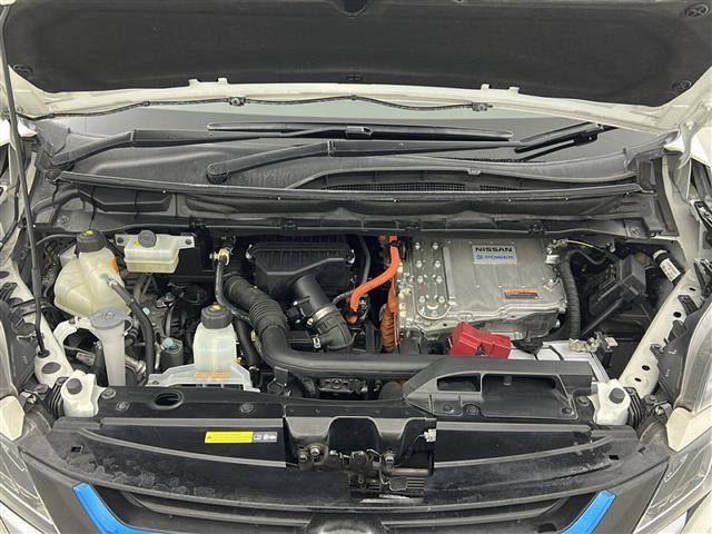 セレナ ｅ－パワー　ＸＶ　ワンオーナー／禁煙車／プロパイロット／衝突軽減／車線維持／パーキングアシスト／全周囲カメラ／デジタルインナーミラー／シートヒーター純正９型ナビ／両側電動ドア／ビルトインＥＴＣ／純正ドライブレコーダー（42枚目）