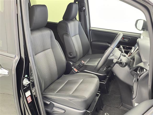 ヴォクシー ZS 煌 モデリスタエアロ/禁煙車/両側電動ドア/トヨタセーフティ/純正9型ナビ/フルセグTV/バックカメラ/ETC/ドラレコ/革巻きステアリング/純正アルミ/LEDヘッド/フォグランプ/ロールサンシェード(13枚目)