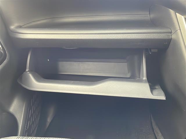 ヴォクシー ZS 煌 モデリスタエアロ/禁煙車/両側電動ドア/トヨタセーフティ/純正9型ナビ/フルセグTV/バックカメラ/ETC/ドラレコ/革巻きステアリング/純正アルミ/LEDヘッド/フォグランプ/ロールサンシェード(29枚目)