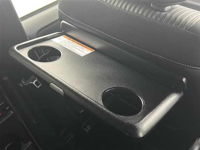 ヴォクシー ZS 煌II 禁煙車/アルパイン天吊モニター/社外9型ナビ/トヨタセーフティセンス/両側電動ドア/フルセグTV/バックカメラ/LEDヘッドライト/クルコン/ビルトインETC/前後ドラレコ/純正16インチアルミ(28枚目)