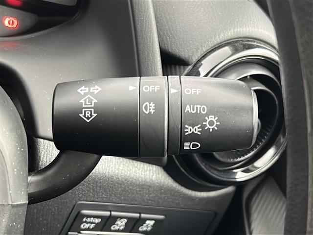 MAZDA2 15S i-ACTIVSENSE/衝突軽減/BSM/レーンキープアシスト/バックカメラ/純正ナビ/ETC/フルセグTV/HIDヘッドライト/横滑り防止装置/ステアリングスイッチ/社外15インチアルミホイール(25枚目)