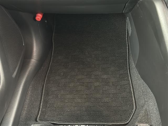 MAZDA2 15S i-ACTIVSENSE/衝突軽減/BSM/レーンキープアシスト/バックカメラ/純正ナビ/ETC/フルセグTV/HIDヘッドライト/横滑り防止装置/ステアリングスイッチ/社外15インチアルミホイール(31枚目)