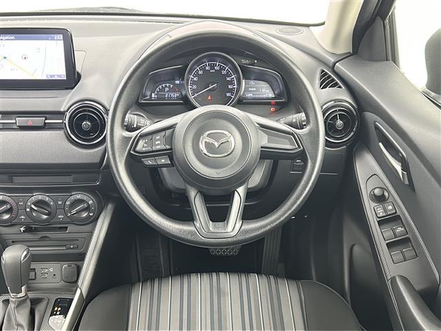 MAZDA2 15S i-ACTIVSENSE/衝突軽減/BSM/レーンキープアシスト/バックカメラ/純正ナビ/ETC/フルセグTV/HIDヘッドライト/横滑り防止装置/ステアリングスイッチ/社外15インチアルミホイール(32枚目)