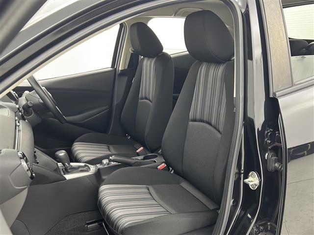 MAZDA2 15S i-ACTIVSENSE/衝突軽減/BSM/レーンキープアシスト/バックカメラ/純正ナビ/ETC/フルセグTV/HIDヘッドライト/横滑り防止装置/ステアリングスイッチ/社外15インチアルミホイール(33枚目)