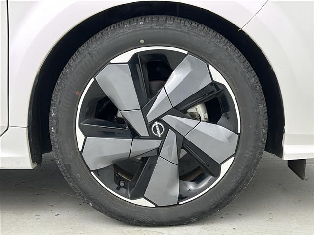 オーラ G レザーエディション プロパイロット/BOSEスピーカー/全周囲カメラ/デジタルインナーミラー/ドラレコ/ETC/ブラインドスポットモニター/スマートキー×2/レザーシート/前後ソナー/純正アルミ/社外アルミ積込み(冬)(16枚目)