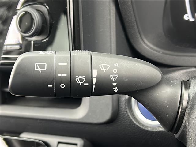 シエンタ ハイブリッドZ 禁煙車/トヨタセーフティ/4WD/両側電動ドア/純正ディスプレイオーディオ/バックカメラ/革巻ステアリング/ETC/AC100V/純正フロアマッド/純正アルミホイール/LEDヘッド/ロールサンシェード(23枚目)
