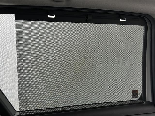 シエンタ ハイブリッドZ 禁煙車/トヨタセーフティ/4WD/両側電動ドア/純正ディスプレイオーディオ/バックカメラ/革巻ステアリング/ETC/AC100V/純正フロアマッド/純正アルミホイール/LEDヘッド/ロールサンシェード(28枚目)