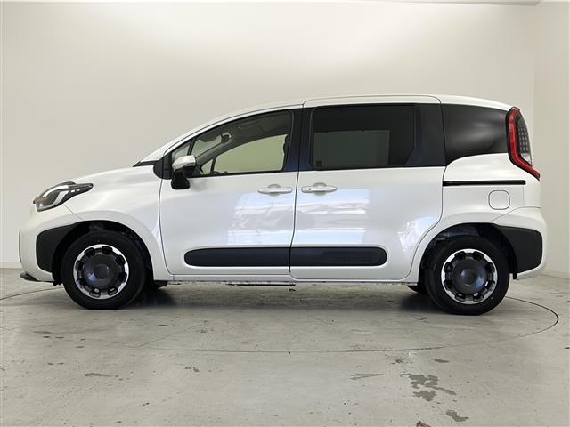 シエンタ ハイブリッドZ 禁煙車/トヨタセーフティ/4WD/両側電動ドア/純正ディスプレイオーディオ/バックカメラ/革巻ステアリング/ETC/AC100V/純正フロアマッド/純正アルミホイール/LEDヘッド/ロールサンシェード(39枚目)