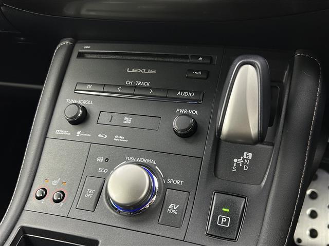 【　シフト　】シフトも操作しやすく快適なドライブを楽しんでいただけます♪