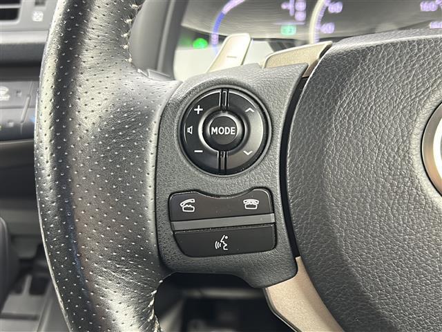 【納車前クオリティ】綺麗な車に乗って欲しいから。納車前に内外装のクリーニングをいたします。各種コーティング（別途有料）もご用意しておりますので、是非ご相談ください。