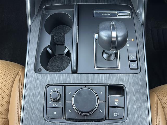 CX-60 XD-ハイブリッド プレミアムスポーツ 禁煙車/サンルーフ/BOSEサウンド/アイアクティブセンス/全方位カメラ/HUD/BSM/電動リアゲート/シートヒーター/エアーシート/パワーシート/シートメモリー/ドラレコ/ETC/革巻きステア(12枚目)