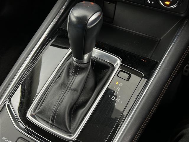 CX-5 XD Lパッケージ 禁煙車/i-ACTIVESENSE/BSM/HUD/Bカメラ/ドラレコ/ビルトインETC/温熱シート/電動シート/ステアヒーター/Pスタート/スマートキー/革巻ステア/ステアスイッチ/フルセグテレビ(11枚目)