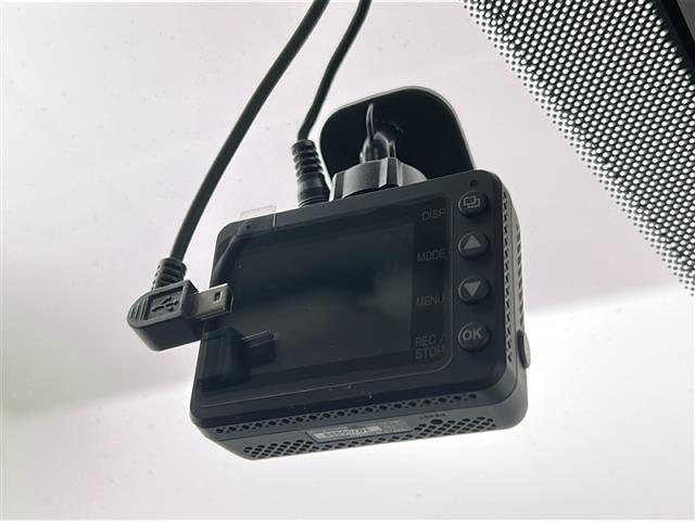 CX-5 XD Lパッケージ 禁煙車/i-ACTIVESENSE/BSM/HUD/Bカメラ/ドラレコ/ビルトインETC/温熱シート/電動シート/ステアヒーター/Pスタート/スマートキー/革巻ステア/ステアスイッチ/フルセグテレビ(22枚目)