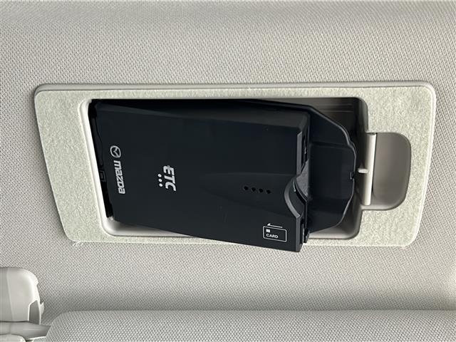 CX-5 XD Lパッケージ 禁煙車/i-ACTIVESENSE/BSM/HUD/Bカメラ/ドラレコ/ビルトインETC/温熱シート/電動シート/ステアヒーター/Pスタート/スマートキー/革巻ステア/ステアスイッチ/フルセグテレビ(23枚目)