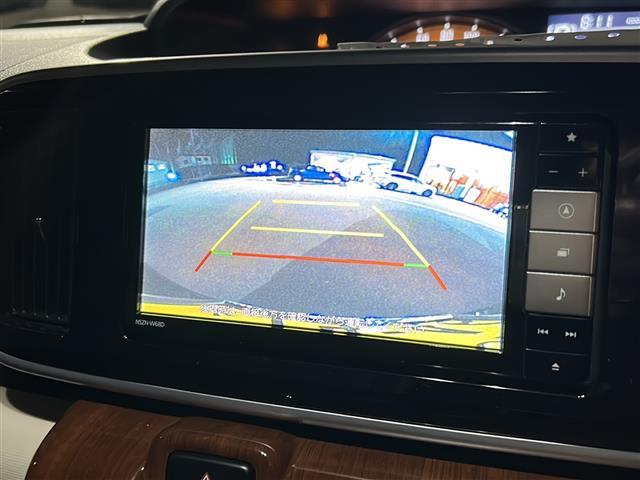 ムーヴキャンバス Gメイクアップ SAIII 禁煙車/衝突軽減/両側パワースライドドア/純正7型ナビ/バックカメラ/フルセグテレビ/ETC/前方ドライブレコーダー/スマートキー/純正フロアマット/LEDヘッドライト/純正ドアバイザー/社外アルミ(3枚目)