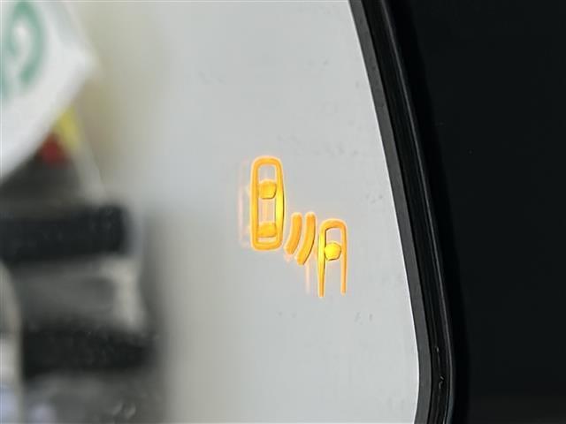 RAV4 ハイブリッドアドベンチャー 禁煙車/サンルーフ/4WD/寒冷地仕様/リアフォグ/トヨタセーフティ/パワーシート/シートメモリー/シートヒーター/ベンチレーション/レザーシート/純正ディスプレイオーディオ/フルセグ/バックカメラ/(5枚目)