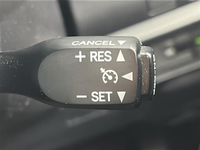 ノア Si ダブルバイビー 禁煙車/衝突軽減/クルーズコントロール/純正10インチナビ/バックカメラ/フルセグテレビ/両側電動ドア/ETC2.0/前方ドライブレコーダー/ロールサンシェード/純正16インチアルミホイール/LED(5枚目)