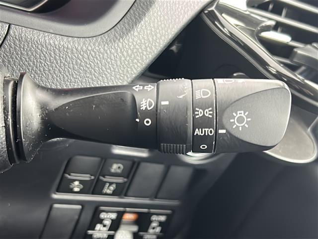 ノア Si ダブルバイビー 禁煙車/衝突軽減/クルーズコントロール/純正10インチナビ/バックカメラ/フルセグテレビ/両側電動ドア/ETC2.0/前方ドライブレコーダー/ロールサンシェード/純正16インチアルミホイール/LED(25枚目)