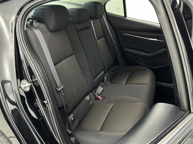MAZDA3セダン 20Sプロアクティブ ツーリングセレクション 禁煙車/レーダークルーズコントロール/ヘッドアップディスプレイ/マツダコネクトナビ/全周囲カメラ/ETC/フルセグテレビ/前席シートヒーター/パワーシート/ステアリングヒーター/純正アルミホイール(14枚目)