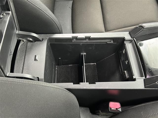 MAZDA3セダン 20Sプロアクティブ ツーリングセレクション 禁煙車/レーダークルーズコントロール/ヘッドアップディスプレイ/マツダコネクトナビ/全周囲カメラ/ETC/フルセグテレビ/前席シートヒーター/パワーシート/ステアリングヒーター/純正アルミホイール(33枚目)