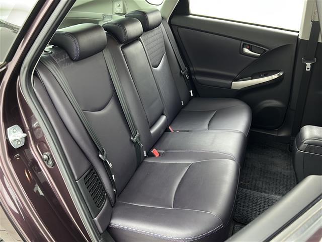 プリウス Sマイコーデ 禁煙車/ハーフレザー/純正7型ナビ/ワンセグ/バックカメラ/100V充電/プッシュスタート/スマートキー×2/ビルトインETC/純正17インチアルミ/純正フロアマッド/純正ドアバイザー/トノカバー/(14枚目)