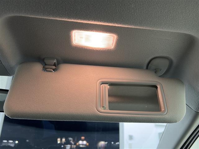 プリウス Sマイコーデ 禁煙車/ハーフレザー/純正7型ナビ/ワンセグ/バックカメラ/100V充電/プッシュスタート/スマートキー×2/ビルトインETC/純正17インチアルミ/純正フロアマッド/純正ドアバイザー/トノカバー/(31枚目)