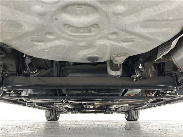 プリウス Sマイコーデ 禁煙車/ハーフレザー/純正7型ナビ/ワンセグ/バックカメラ/100V充電/プッシュスタート/スマートキー×2/ビルトインETC/純正17インチアルミ/純正フロアマッド/純正ドアバイザー/トノカバー/(43枚目)