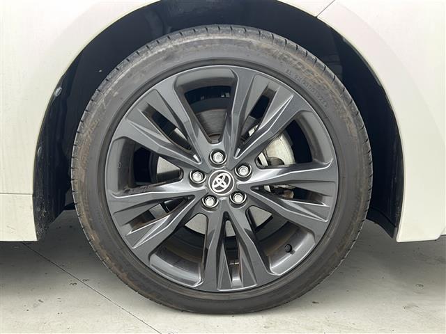 カローラツーリング ハイブリッド ダブルバイビー 禁煙車/衝突軽減/ブラインドスポットモニター/レーダークルーズコントロール/純正9型ディスプレイオーディオ/バックカメラ/前席シートヒーター/ステアリングヒーター/ビルトインETC/ドライブレコーダー(16枚目)