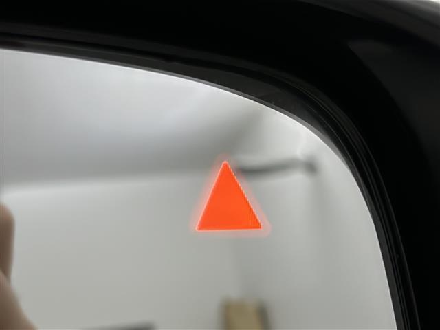 エルグランド 250ハイウェイスターS 禁煙車/オートクルーズコントロール/衝突軽減/車線維持/バックカメラ/10インチナビ/フルセグテレビ/ビルトインETC/前後ドライブレコーダー/両側電動ドア/LEDヘッドライト/純正18インチアルミ(4枚目)