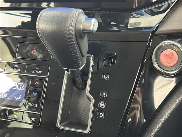 エルグランド 250ハイウェイスターS 禁煙車/オートクルーズコントロール/衝突軽減/車線維持/バックカメラ/10インチナビ/フルセグテレビ/ビルトインETC/前後ドライブレコーダー/両側電動ドア/LEDヘッドライト/純正18インチアルミ(11枚目)