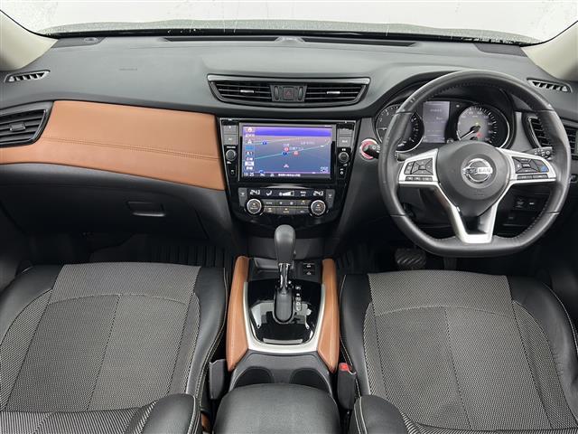 エクストレイル ２０Ｘｉ　レザーエディション　禁煙車／プロパイロット／全周囲カメラ／デジタルインナーミラー全席シートヒーター／電動リアゲート／純正８インチナビ／フルセグテレビ／ドライブレコーダー／ビルトインＥＴＣ／本革シート／ＬＥＤヘッドライト（2枚目）
