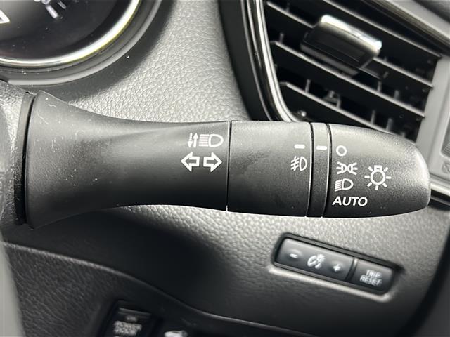 エクストレイル ２０Ｘｉ　レザーエディション　禁煙車／プロパイロット／全周囲カメラ／デジタルインナーミラー全席シートヒーター／電動リアゲート／純正８インチナビ／フルセグテレビ／ドライブレコーダー／ビルトインＥＴＣ／本革シート／ＬＥＤヘッドライト（25枚目）