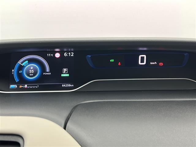 セレナ e-パワー ハイウェイスターV 禁煙車/後席モニター/プロパイロット/全周囲/衝突軽減/車線維持/後側方支援/純正ナビ/フルセグTV/デジタルミラー/ドラレコ/ビルトインETC/革巻ステアステアスイッチ/スマートキー/純正15AW(20枚目)