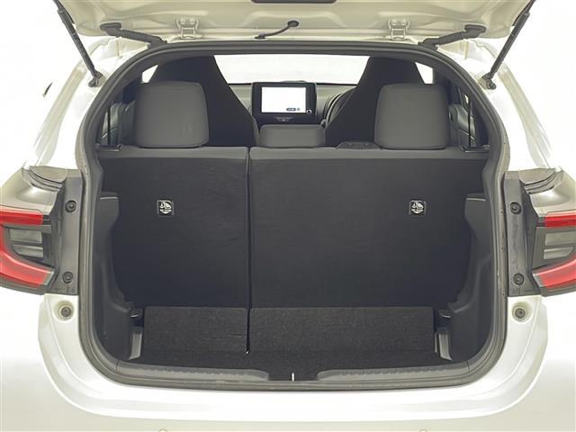 ヤリス ハイブリッドＧ　後期型／ワンオーナー／三眼ＬＥＤヘッドライト／トヨタセーフティセンス／ＡＣＣ／純正ディスプレイオーディオナビ／フルセグＴＶ／バックカメラ／ビルトインＥＴＣ／横滑り防止装置／ステアスイッチ／社外アルミ（15枚目）