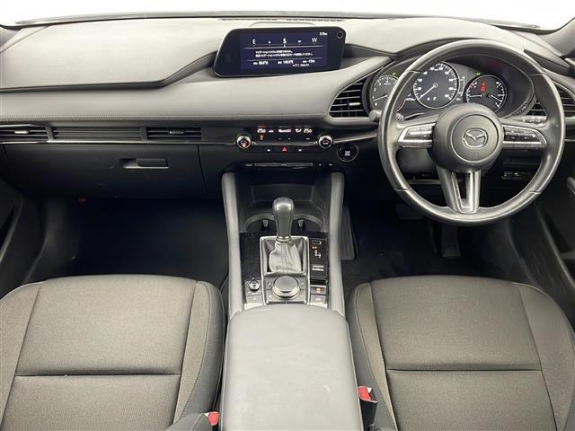 ＭＡＺＤＡ３ファストバック １５Ｓツーリング　禁煙車／３６０°ビュー・モニター＋ドライバー・モニタリング／ＢＳＭ／マツダコネクト／フルセグＴＶ／ビルトインＥＴＣ／ＬＥＤヘッドライト／電動パーキングブレーキ／オートホールド／純正１８インチアルミ（2枚目）