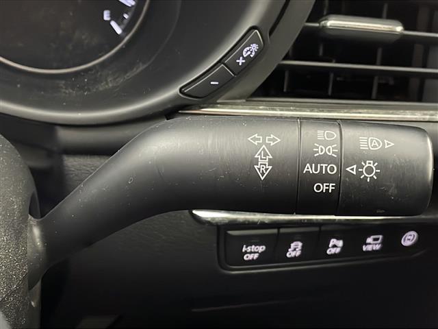 ＭＡＺＤＡ３ファストバック １５Ｓツーリング　禁煙車／３６０°ビュー・モニター＋ドライバー・モニタリング／ＢＳＭ／マツダコネクト／フルセグＴＶ／ビルトインＥＴＣ／ＬＥＤヘッドライト／電動パーキングブレーキ／オートホールド／純正１８インチアルミ（27枚目）