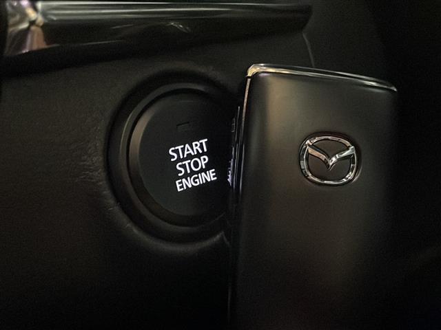 ＭＡＺＤＡ３ファストバック １５Ｓツーリング　禁煙車／３６０°ビュー・モニター＋ドライバー・モニタリング／ＢＳＭ／マツダコネクト／フルセグＴＶ／ビルトインＥＴＣ／ＬＥＤヘッドライト／電動パーキングブレーキ／オートホールド／純正１８インチアルミ（29枚目）