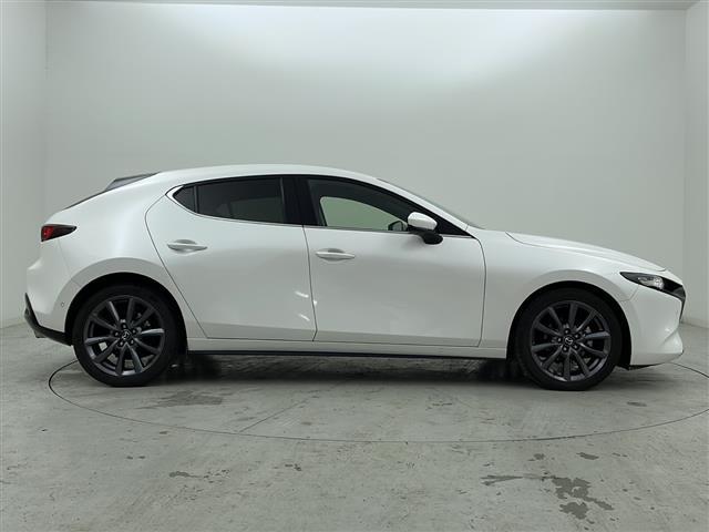 ＭＡＺＤＡ３ファストバック １５Ｓツーリング　禁煙車／３６０°ビュー・モニター＋ドライバー・モニタリング／ＢＳＭ／マツダコネクト／フルセグＴＶ／ビルトインＥＴＣ／ＬＥＤヘッドライト／電動パーキングブレーキ／オートホールド／純正１８インチアルミ（38枚目）