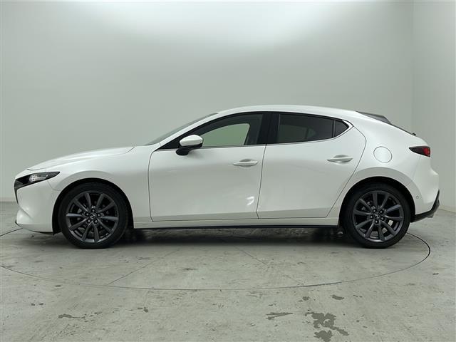 ＭＡＺＤＡ３ファストバック １５Ｓツーリング　禁煙車／３６０°ビュー・モニター＋ドライバー・モニタリング／ＢＳＭ／マツダコネクト／フルセグＴＶ／ビルトインＥＴＣ／ＬＥＤヘッドライト／電動パーキングブレーキ／オートホールド／純正１８インチアルミ（39枚目）