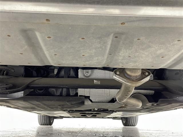 ＭＡＺＤＡ３ファストバック １５Ｓツーリング　禁煙車／３６０°ビュー・モニター＋ドライバー・モニタリング／ＢＳＭ／マツダコネクト／フルセグＴＶ／ビルトインＥＴＣ／ＬＥＤヘッドライト／電動パーキングブレーキ／オートホールド／純正１８インチアルミ（43枚目）