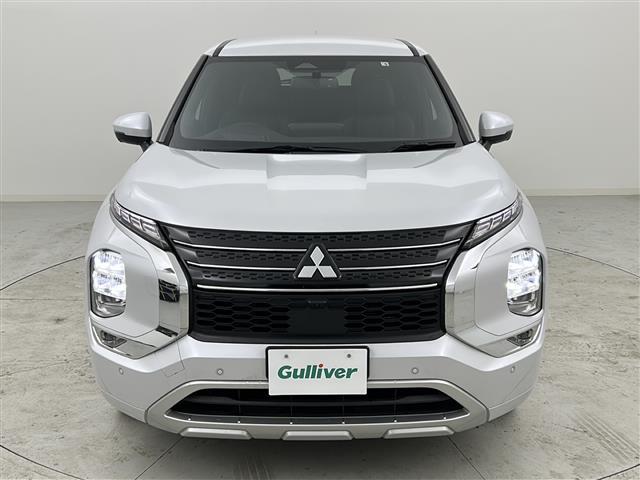 アウトランダーＰＨＥＶ Ｐ　禁煙車／ＢＯＳＥ／全周囲カメラ／マイパイロット／ＢＳＭ／ＲＣＴＡ／純正ナビ／フルセグ／レザーシート／シートヒーター／電動リアゲート／ＬＥＤヘッドライト／ＥＴＣ２．０／パドルシフト／ステアヒーター（17枚目）