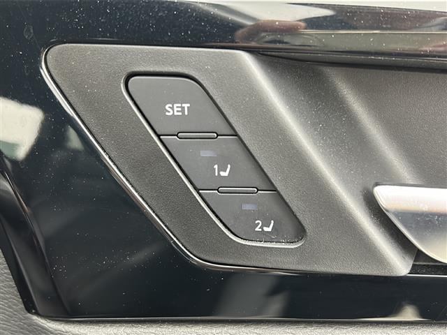 アウトランダーＰＨＥＶ Ｐ　禁煙車／ＢＯＳＥ／全周囲カメラ／マイパイロット／ＢＳＭ／ＲＣＴＡ／純正ナビ／フルセグ／レザーシート／シートヒーター／電動リアゲート／ＬＥＤヘッドライト／ＥＴＣ２．０／パドルシフト／ステアヒーター（30枚目）