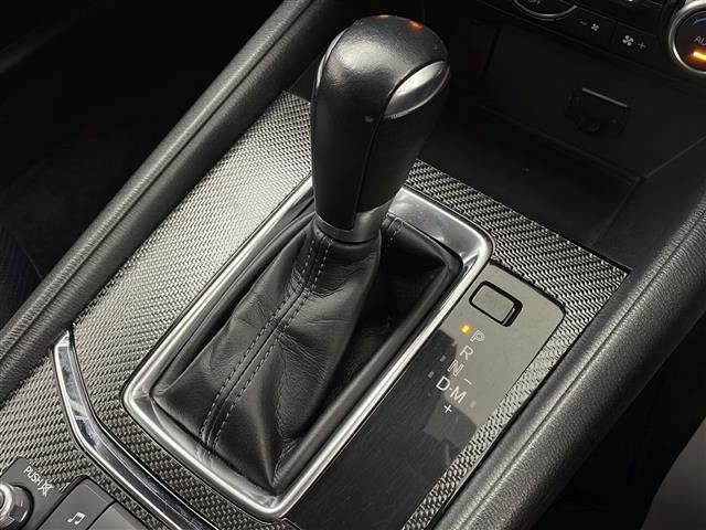 ＣＸ－５ ＸＤ　禁煙車／社外エアロ／ｉ－ＡＣＴＩＶＳＥＮＳＥ／ローダウン／純正ナビ／フルセグ／バックカメラ／ドラレコ／ビルトインＥＴＣ／ステアスイッチ／スマートキーｘ２／ＬＥＤヘッドライト／フォグ／純正１９インチＡＷ（12枚目）